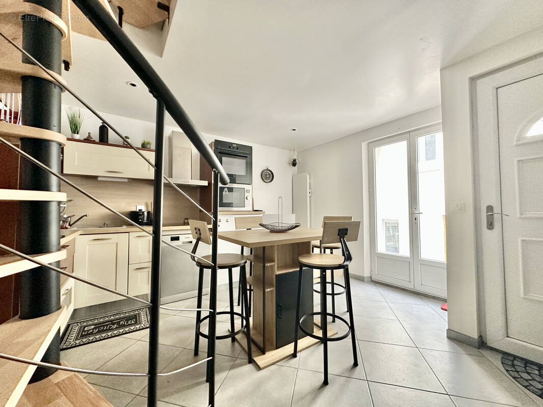 Appartement à PONT-SAINTE-MAXENCE