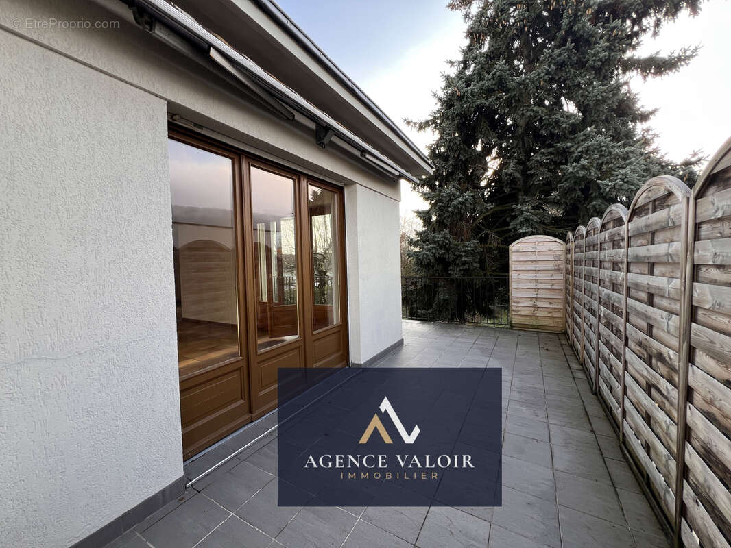 Appartement à FAMECK