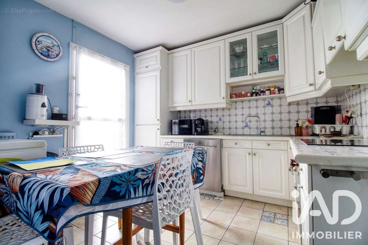 Appartement 84 m² à Acheres  - photo 3