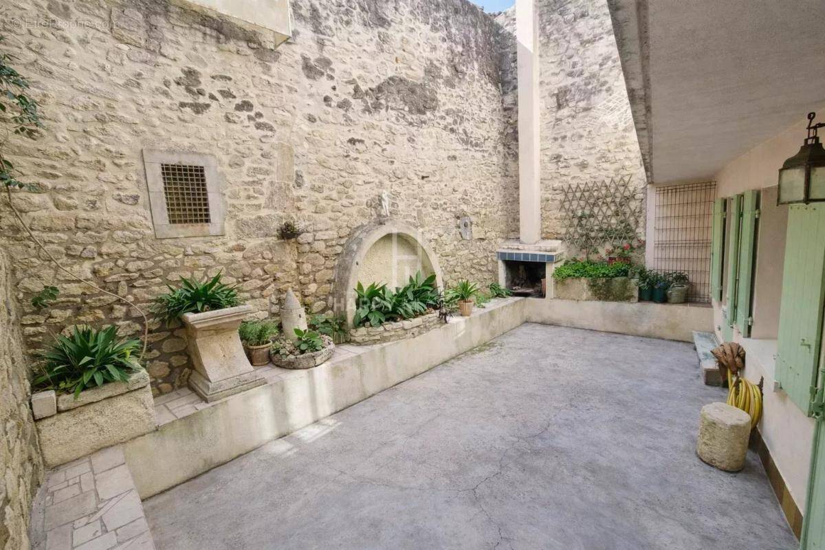 Maison à SAINT-REMY-DE-PROVENCE