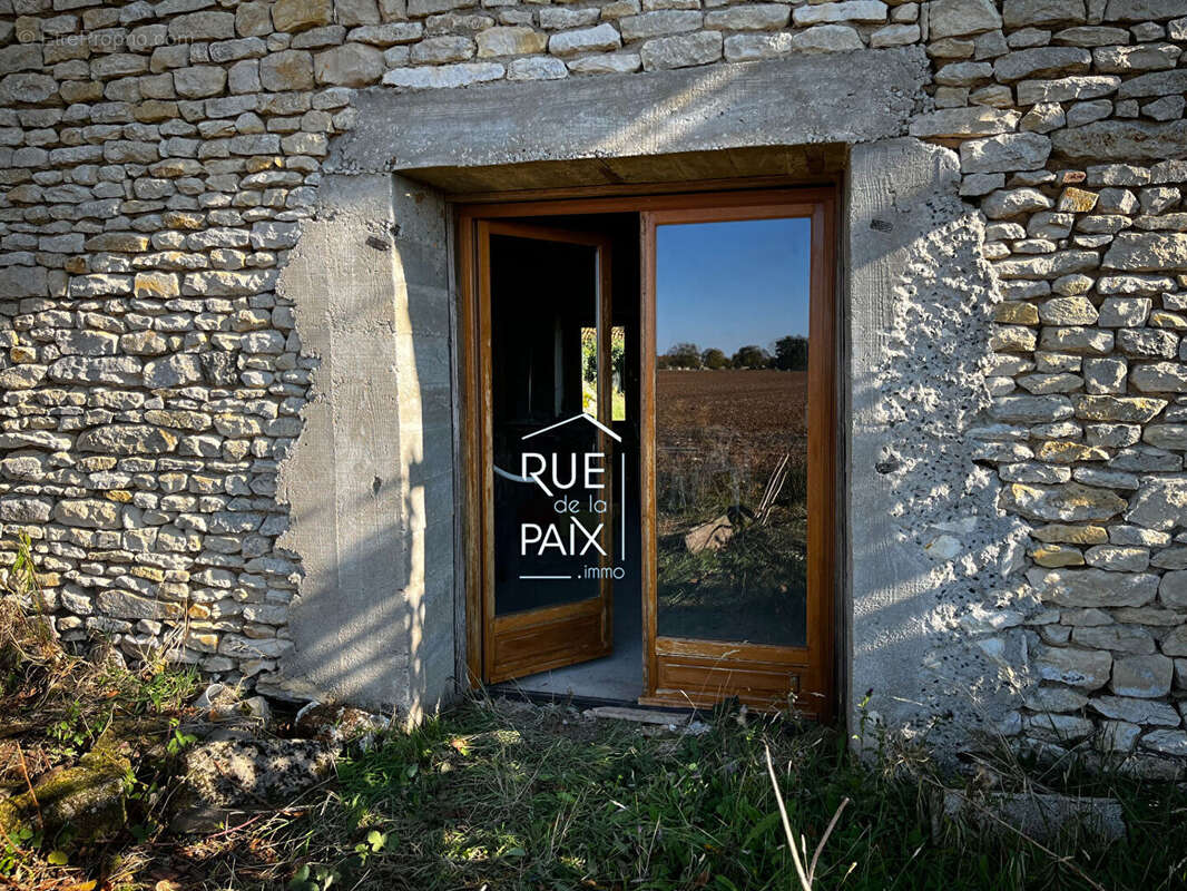 Maison à LA CHAUSSEE