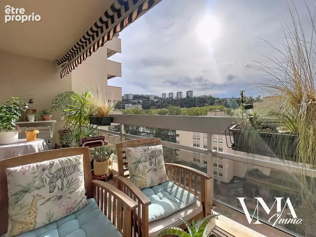 Appartement T5 de 118 m2 Climatisé avec balcon Sud-Ouest, vue dégagée et parking - photo 2