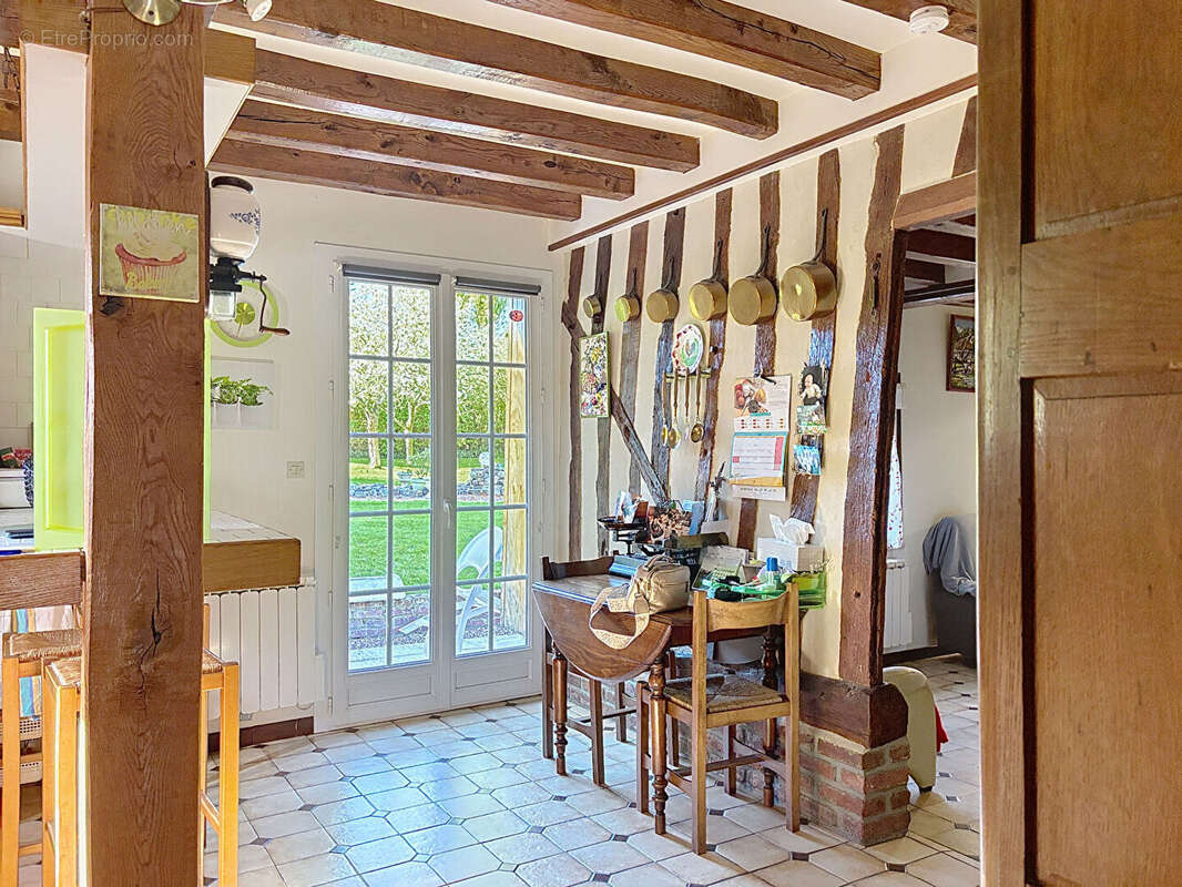 Maison à CASTILLON-EN-AUGE