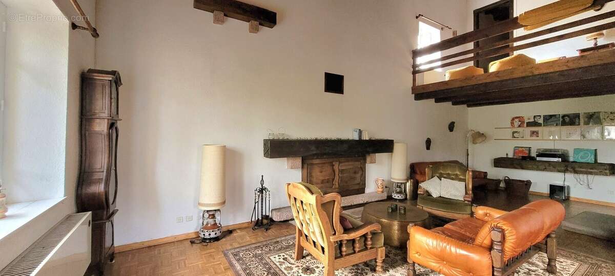 Maison à LE PUID