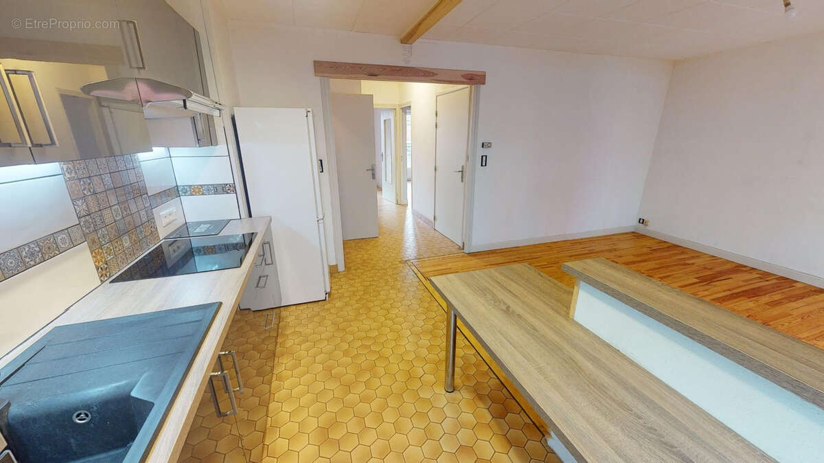 Appartement à LE MONASTIER-SUR-GAZEILLE