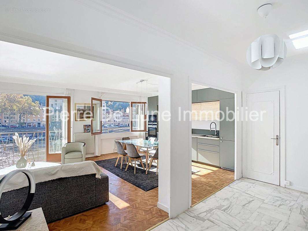 Appartement à LYON-1E