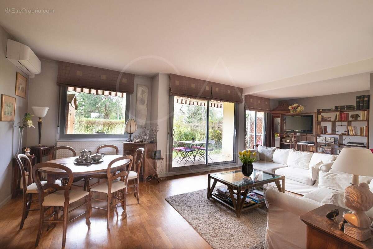 Appartement à TASSIN-LA-DEMI-LUNE