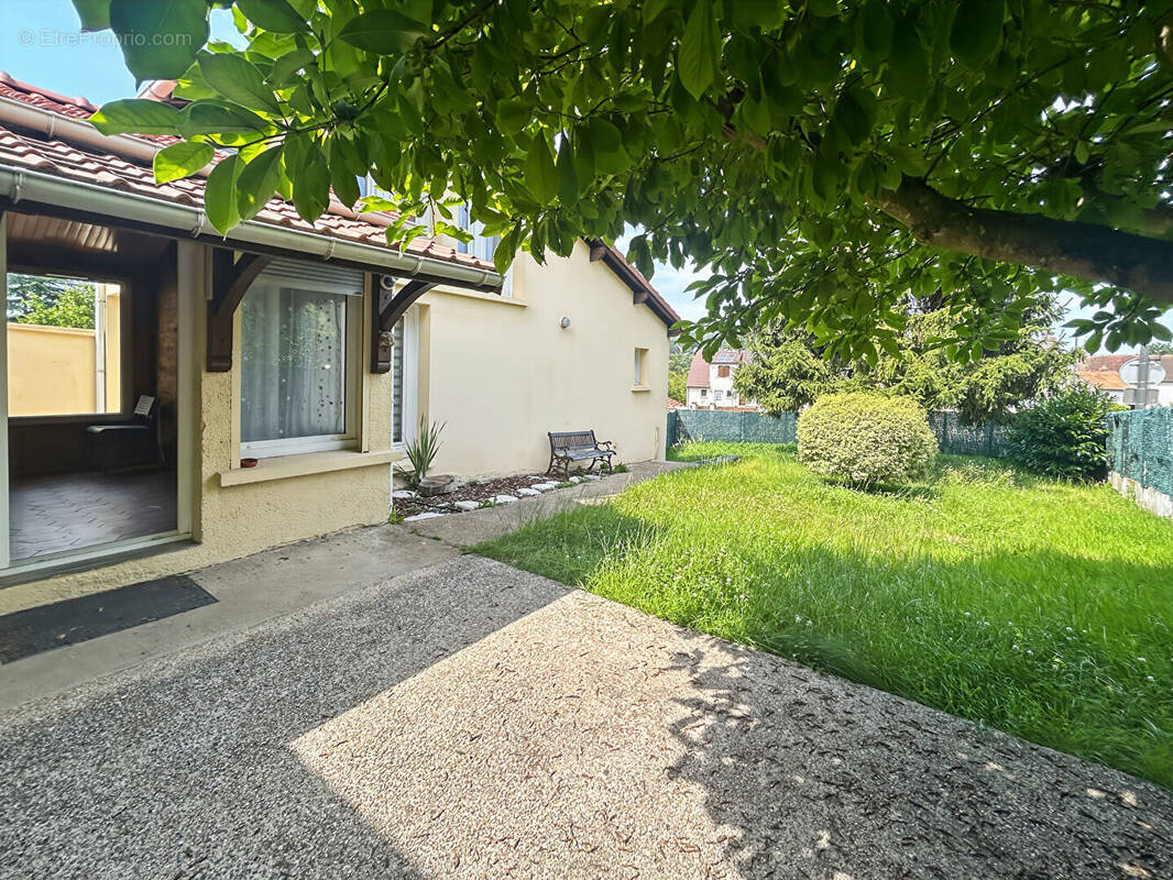 Maison à VILLEBON-SUR-YVETTE