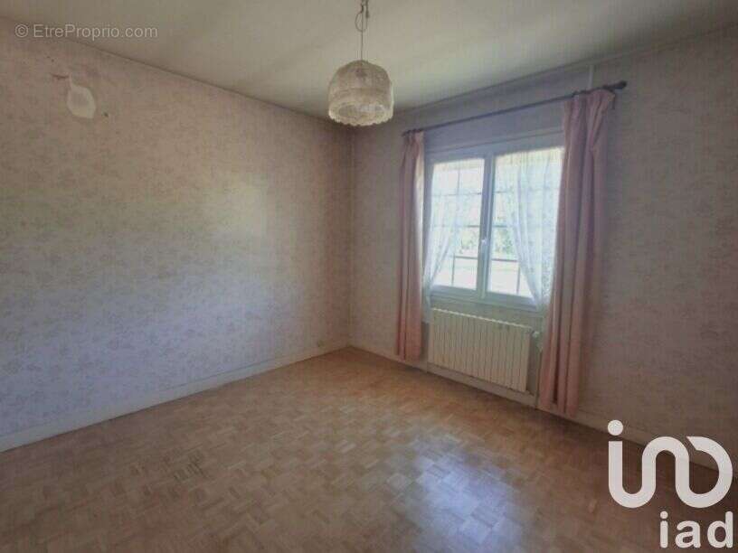 Maison 148 m² à Myennes  - photo 8