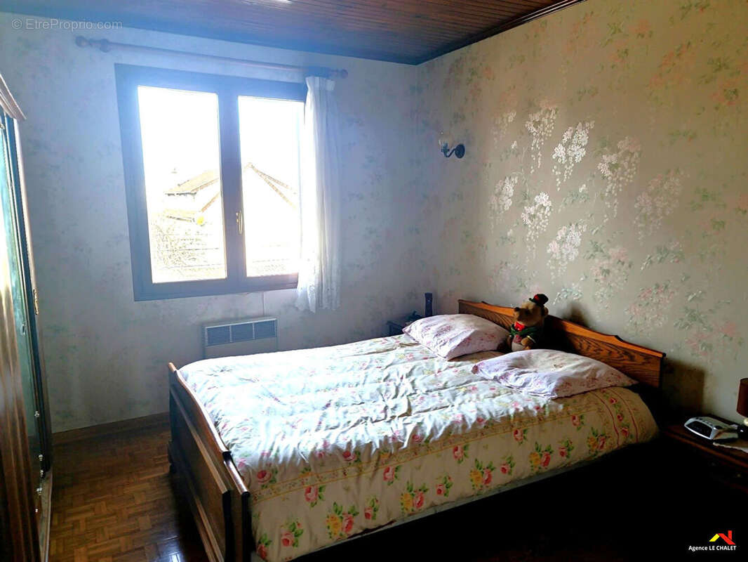 Maison à VILLENEUVE-LE-ROI