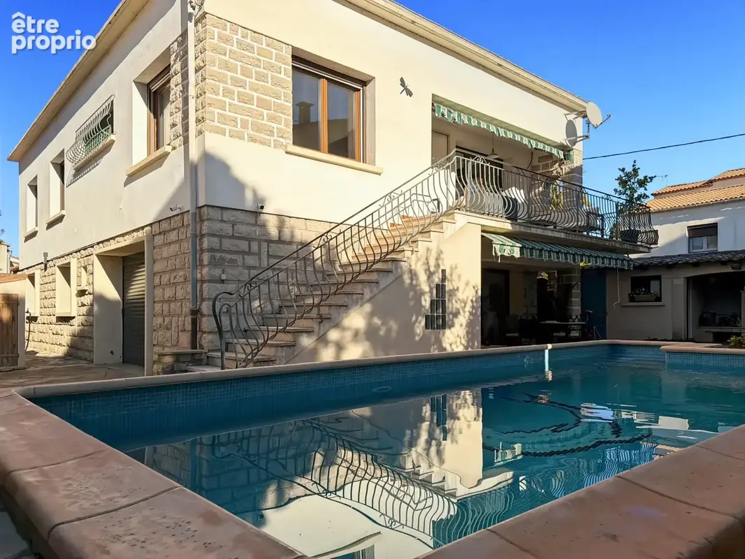 Maison 170 m2, 5 chambres, piscine, deux garages. - photo 2