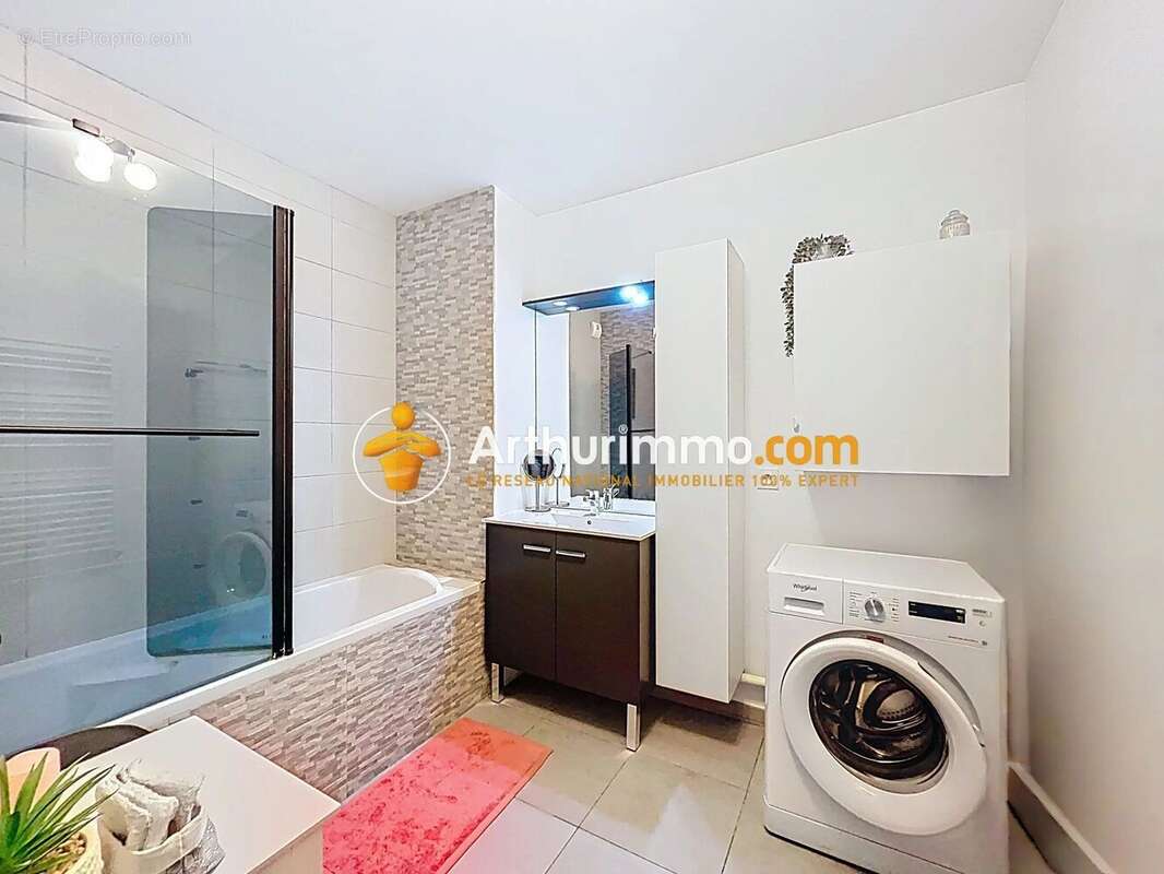 Appartement à BOURGOIN-JALLIEU