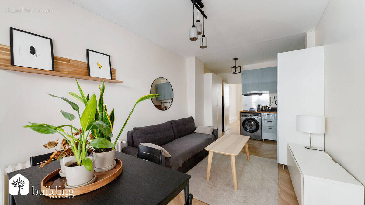 Appartement à PARIS-17E