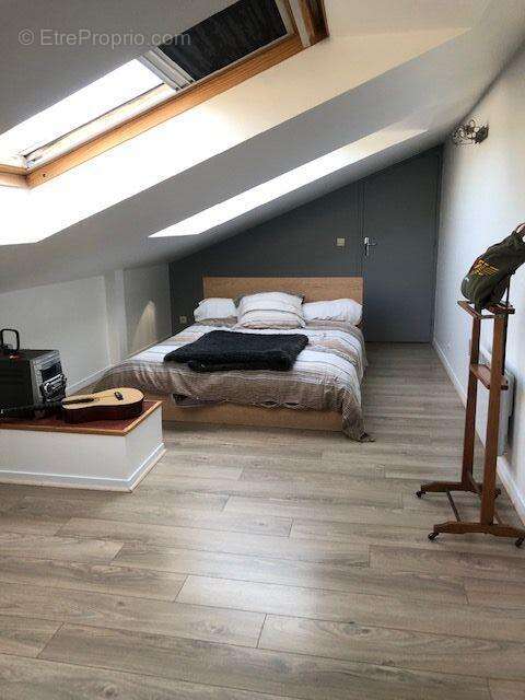 Maison à VOISINS-LE-BRETONNEUX