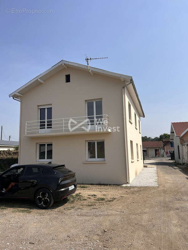 Appartement à LONS