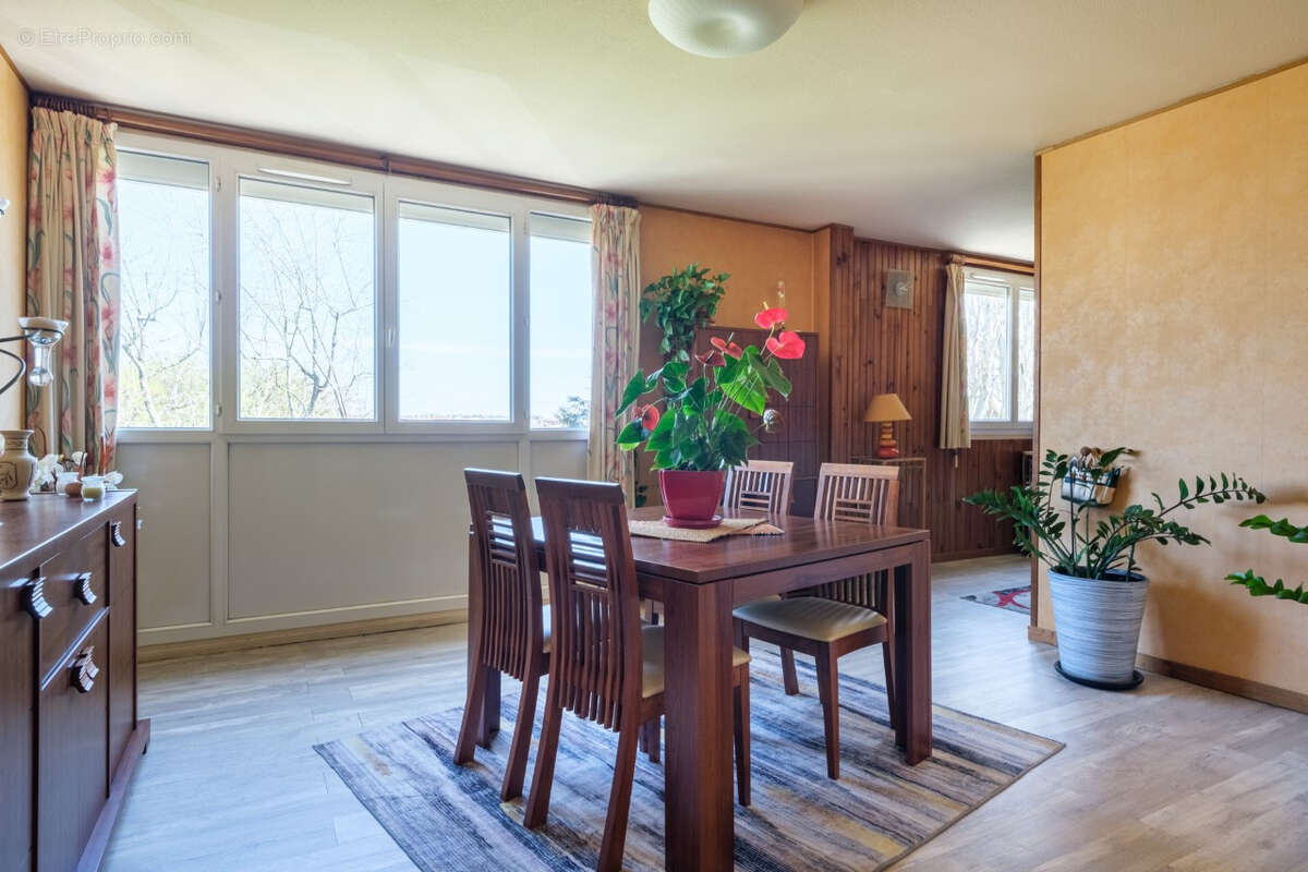 Bordeaux Parc Rivière - Appartement T6 de 97 m² avec parking et cave - photo 3