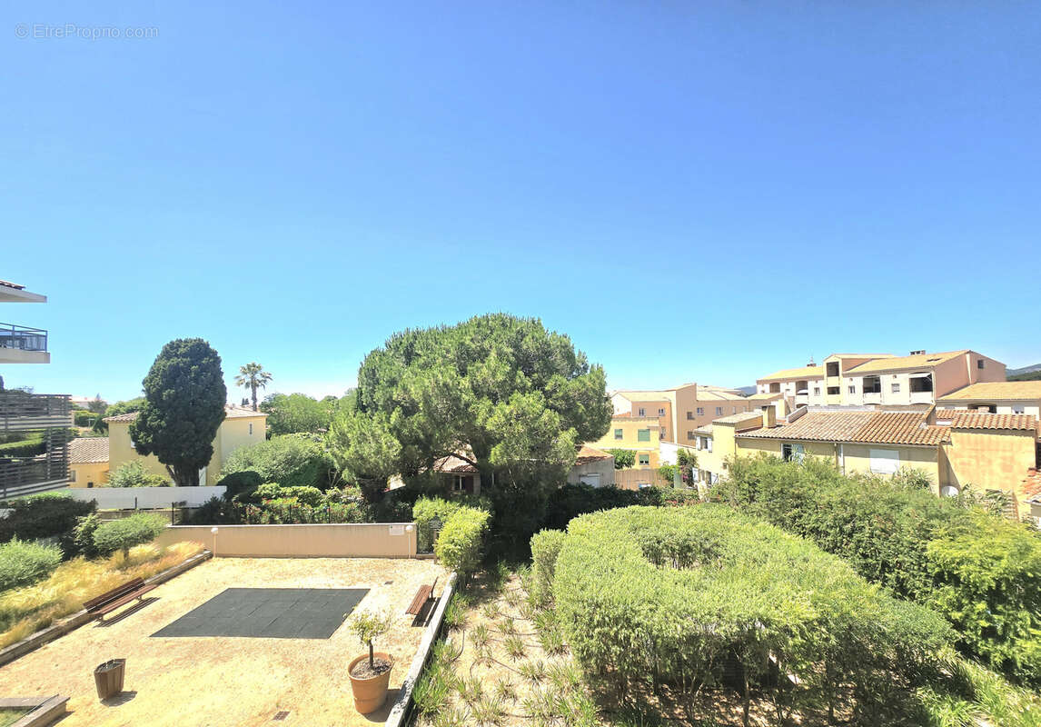 Appartement à SIX-FOURS-LES-PLAGES
