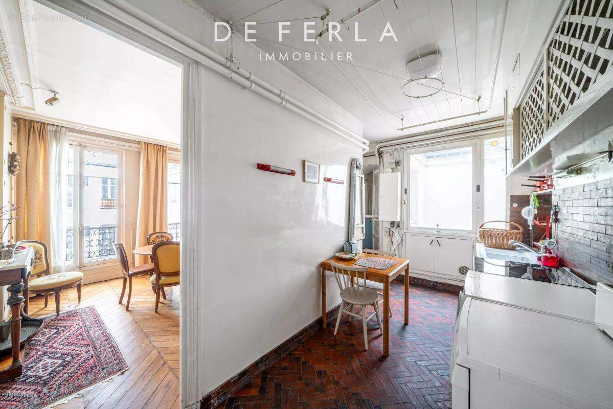 Appartement à PARIS-5E