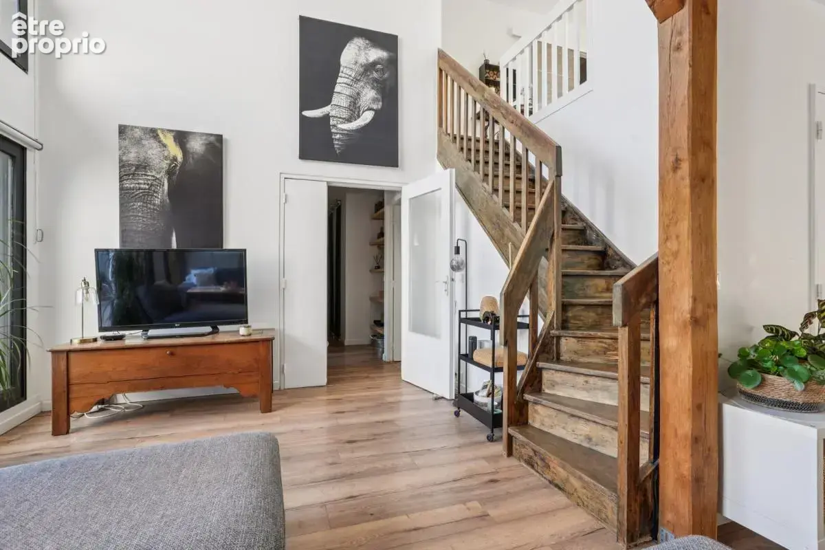 - 91830 le coudray-montceaux - duplex en dernier etage avec ascenseur - 30m2 de terrasses - sejour cathedrale - vue arboree sans - photo 9
