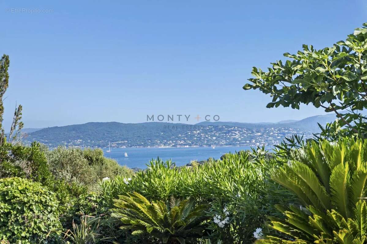 Villa contemporaine avec vue mer à vendre dans le domaine privé de Beauvallon Bartole, Grimaud - photo 18