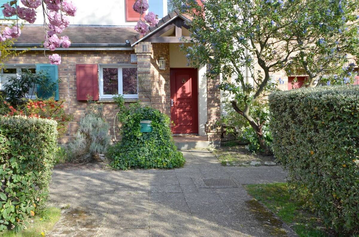 Maison à CROISSY-SUR-SEINE