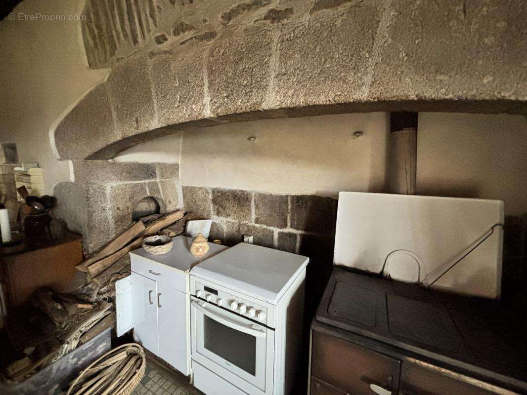 Maison à ROANNES-SAINT-MARY