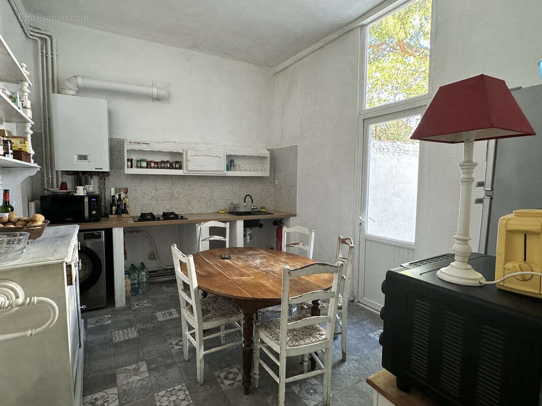 Maison à SAINT-JEAN-D'ANGELY