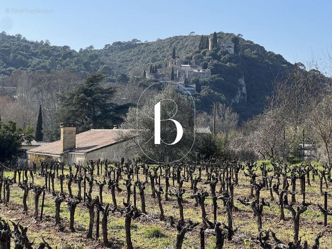 Terrain à LA ROQUE-SUR-CEZE