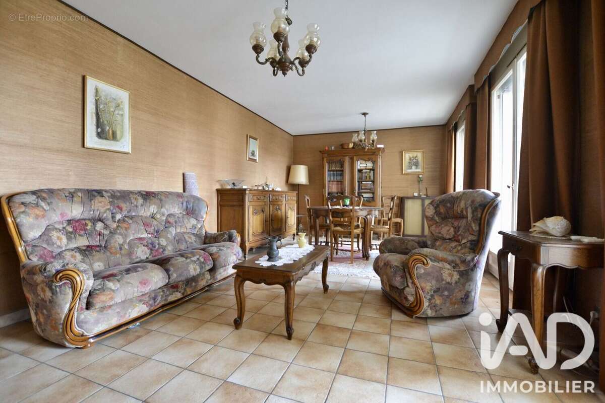 Appartement 81 m² à Poissy  - photo 4