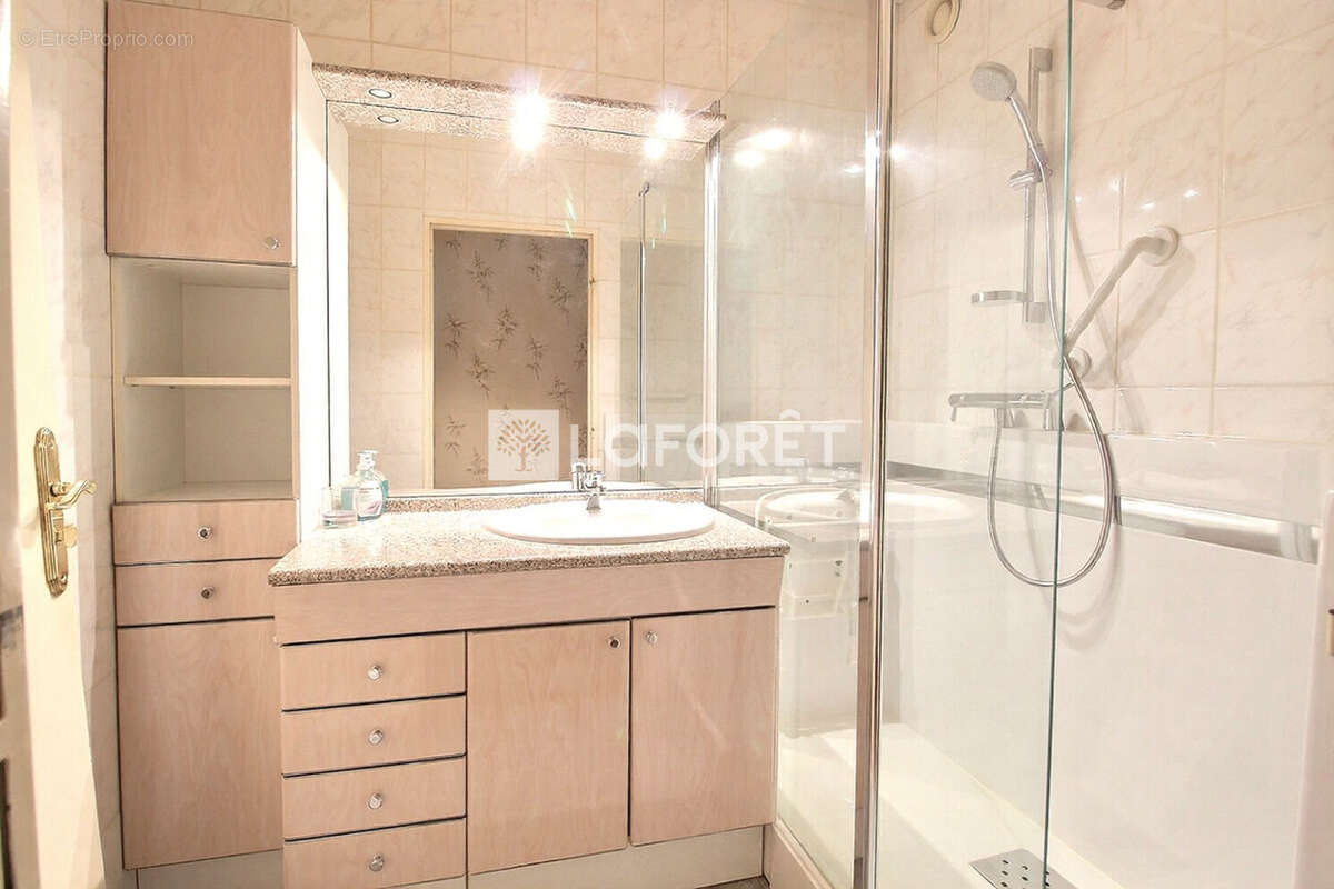 Appartement à GENNEVILLIERS