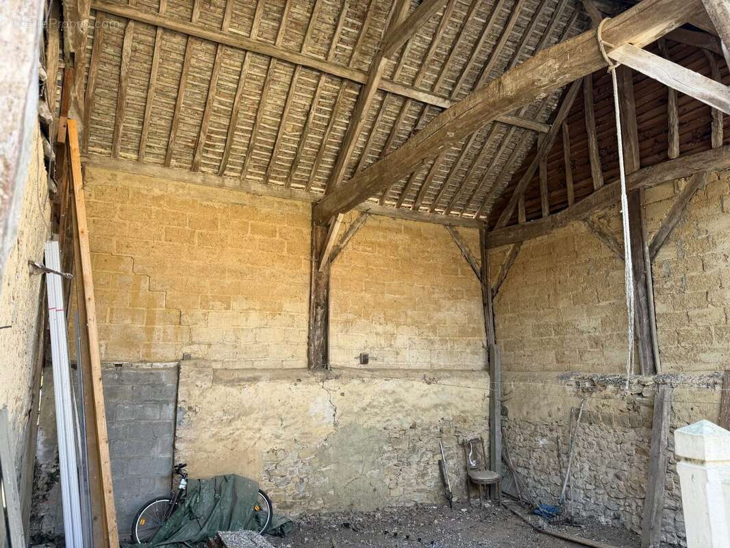 Grange - Maison à COURCEMONT