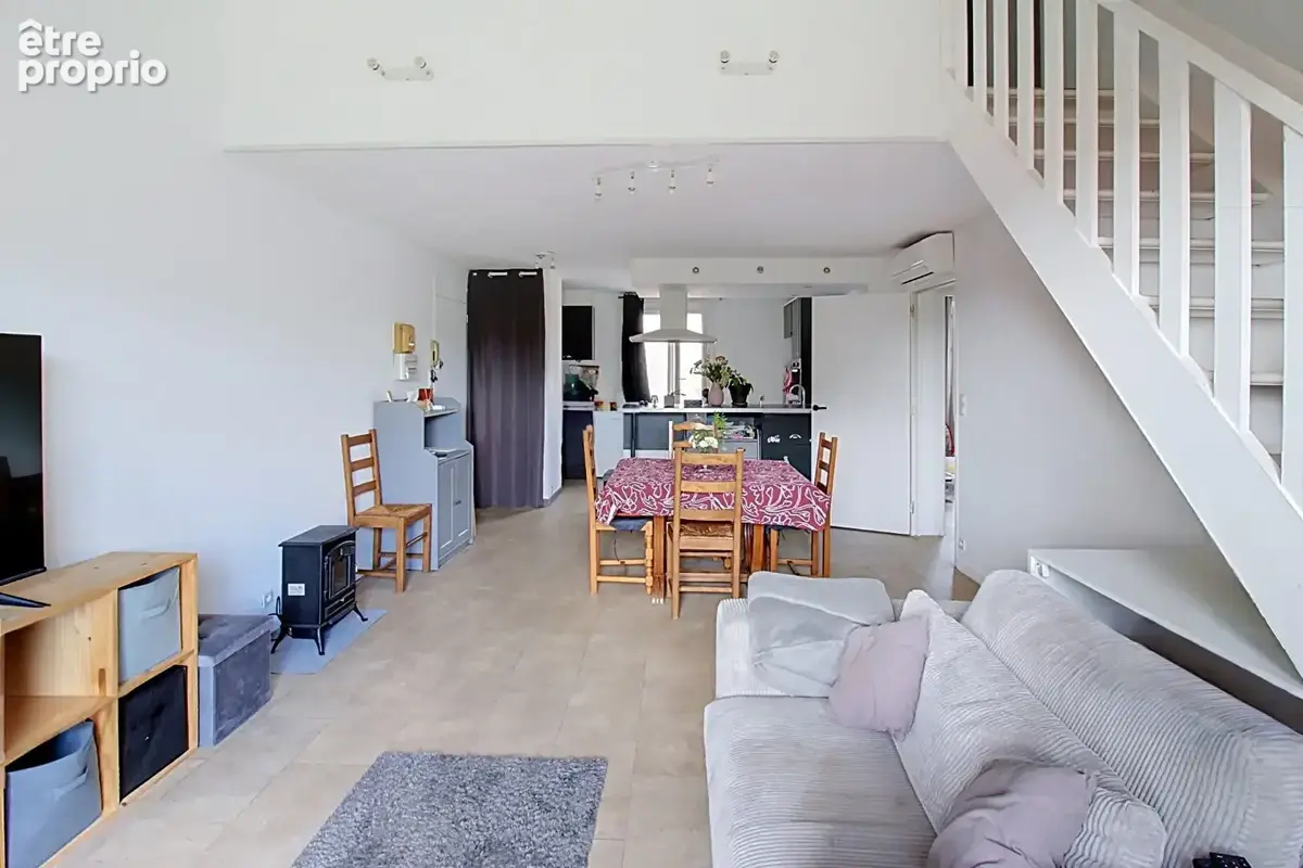 A vendre draguignan en exclusivite - appartement duplex - 4 chambres 128m2 dont 80m2 carrez avec cave et vue degagee - photo 6