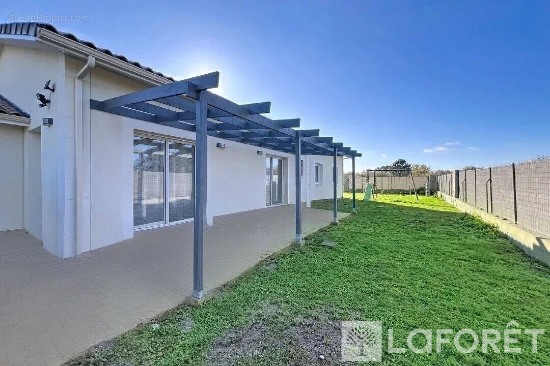 Maison à SAINT-ANDRE-DE-CUBZAC