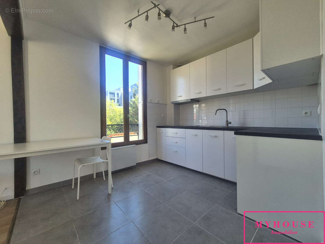 Appartement à BAGNEUX