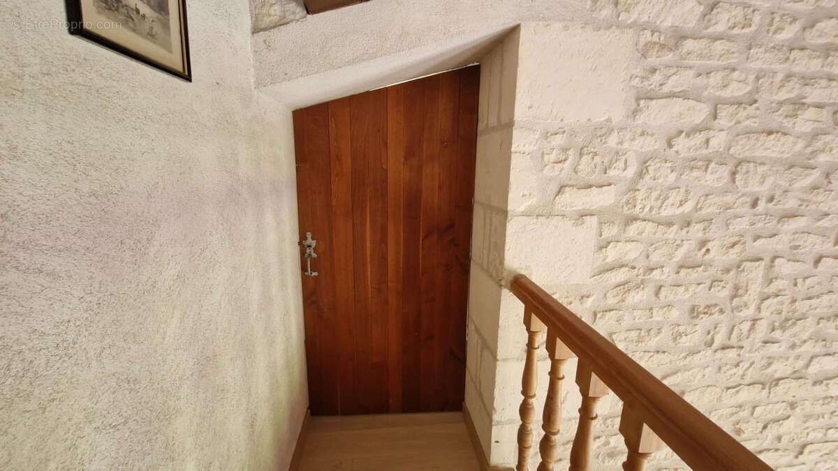 Maison à CHENAC-SAINT-SEURIN-D&#039;UZET