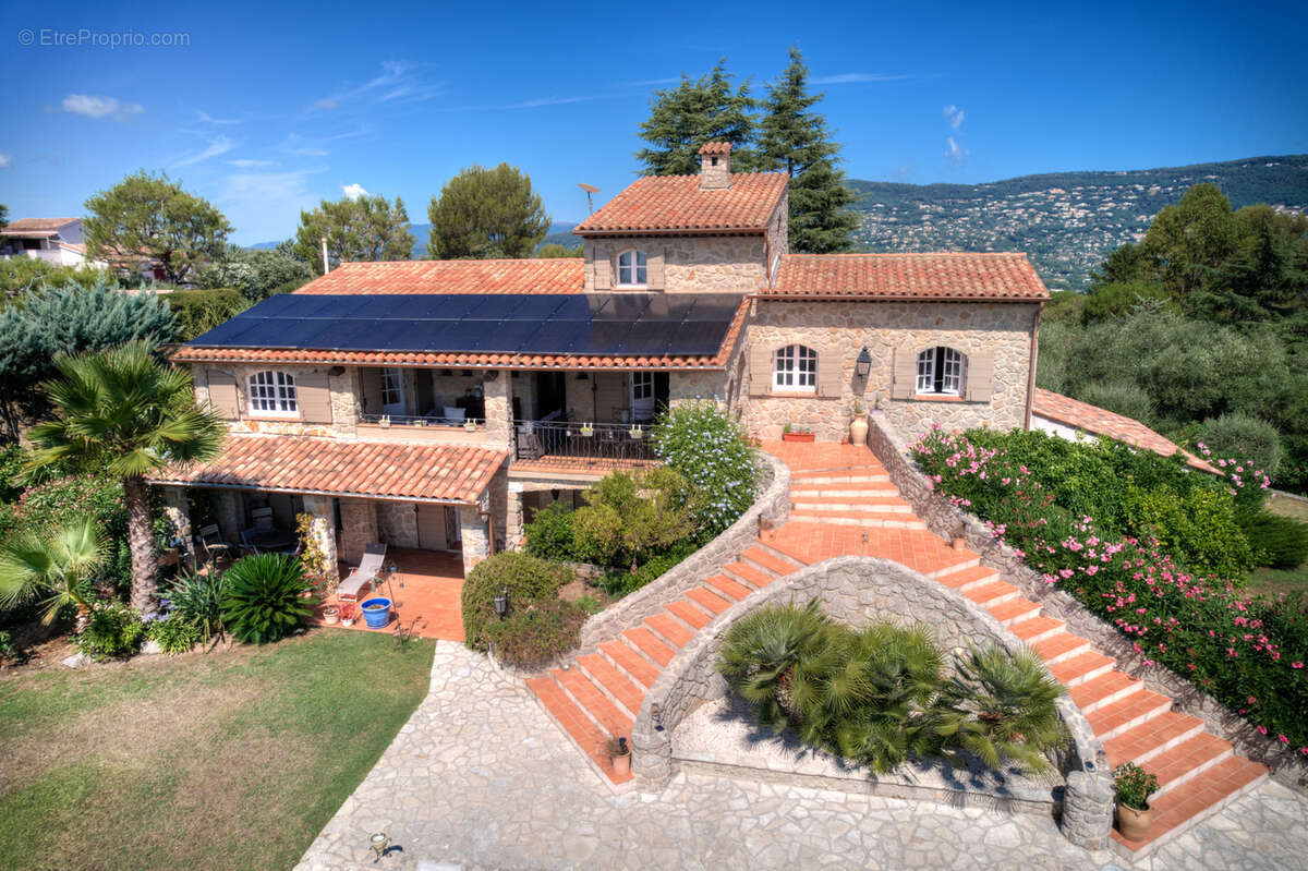 Maison à PEYMEINADE