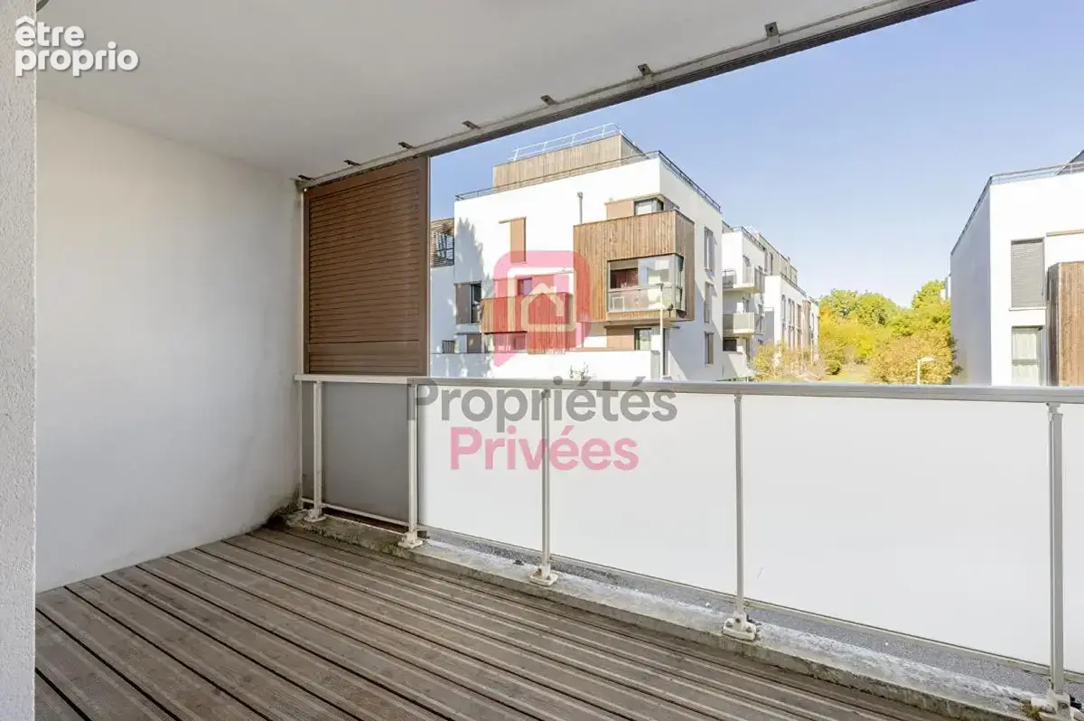 Eysines ? t2 avec terrasse, parking couvert et ascenseur - photo 2