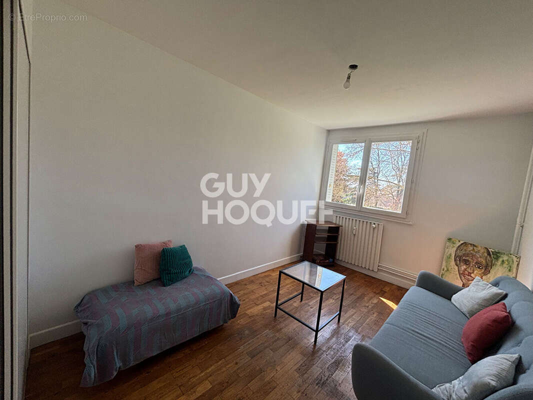 Appartement à BRON
