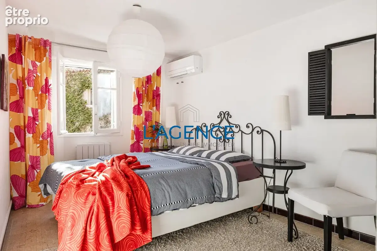Hyères en coeur de ville, charmante maison de 100m2, vue mer. - photo 7
