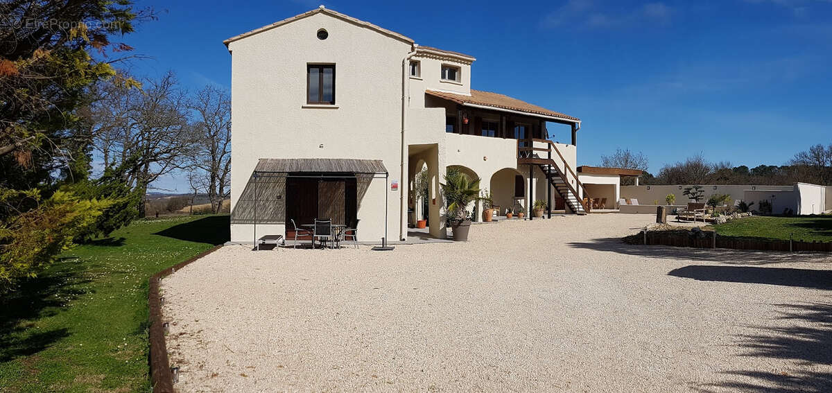 Grande maison 235 m2 ambiance campagne avec vue Cévennes et piscine chauffée - photo 5