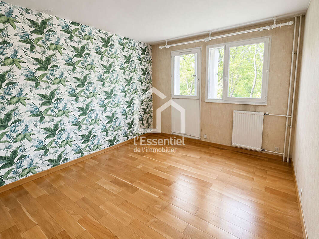Appartement à VERNEUIL-SUR-SEINE