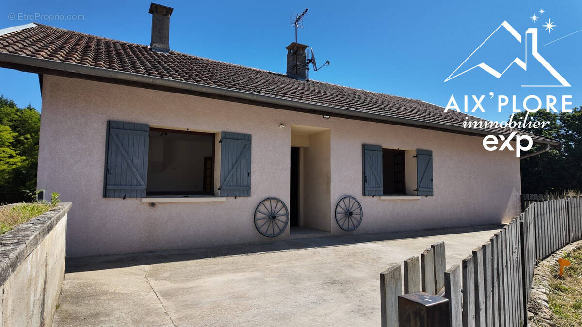 Maison à SAINT-MAURICE-DE-REMENS