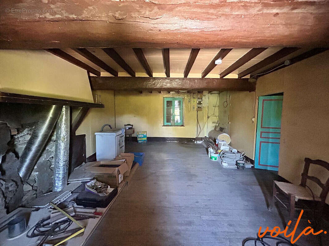 Maison à BELVEZE-DU-RAZES