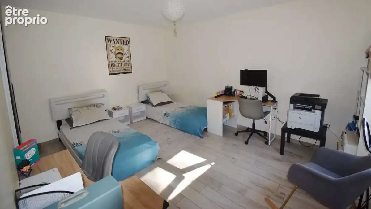 À VENDRE - CREUZIER-LE-VIEUX - Maison de plain-pied d'environ 118,92 m² - photo 11