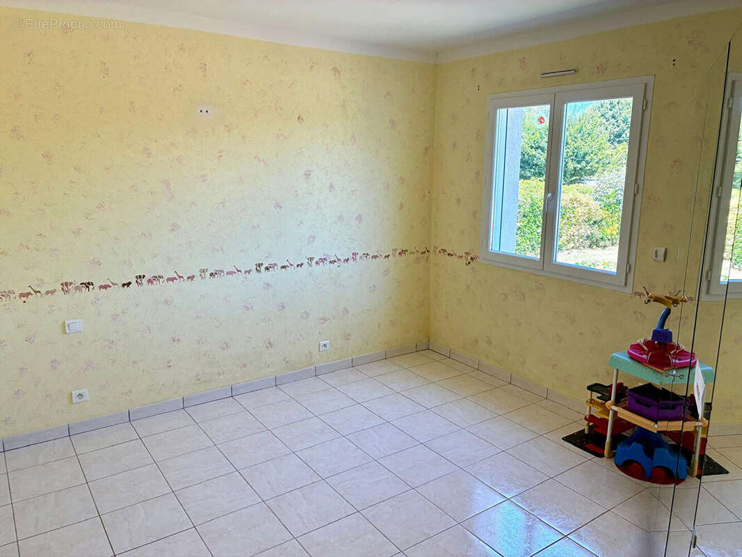 Maison de plain-pied avec piscine au Temple Sur Lot - photo 6