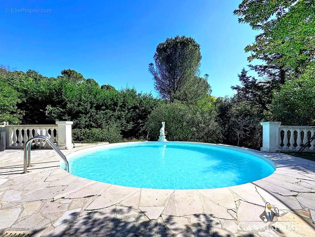 Maison à MANDELIEU-LA-NAPOULE