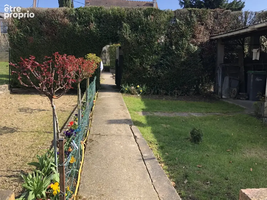 A VENDRE   Maison 5 pièces avec dépendance - photo 4