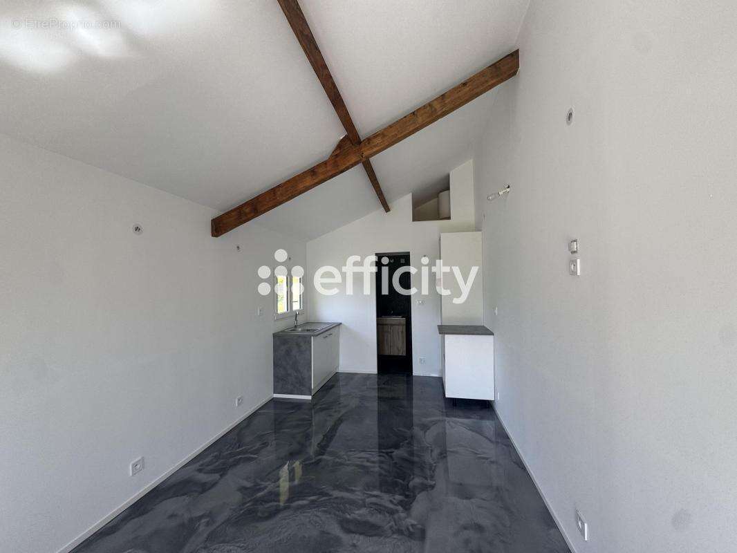 Maison 200 m² à Valmont  - photo 4