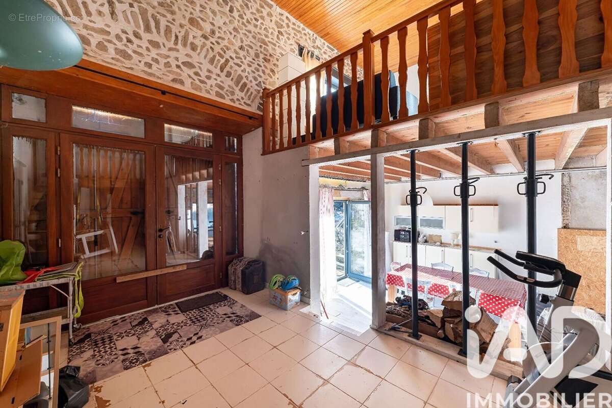 Photo 6 - Maison à VERNET-LA-VARENNE