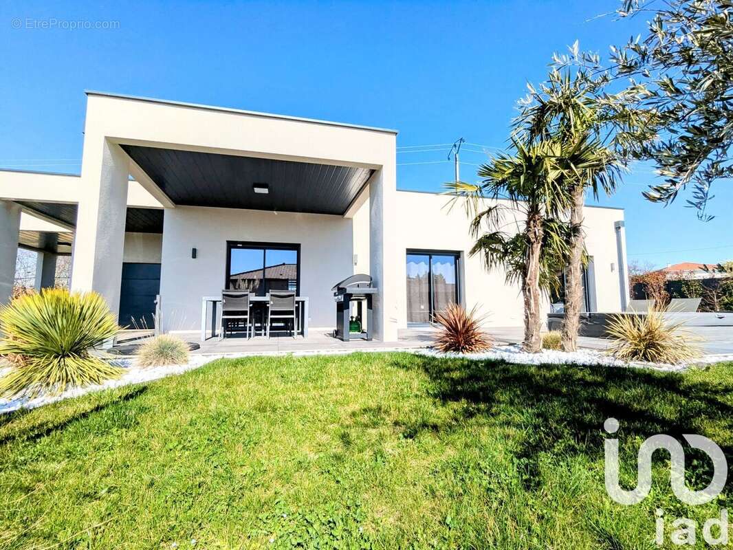 Photo 3 - Maison à PERREUX